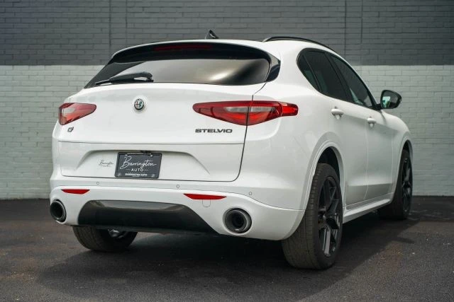 2021 Alfa Romeo Stelvio - Image 5 of 31