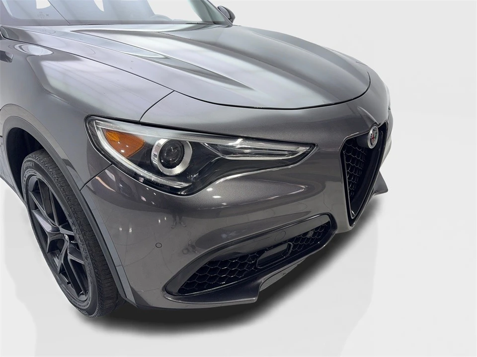 2021 Alfa Romeo Stelvio - Image 17 of 21