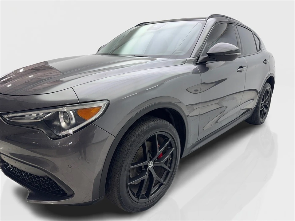2021 Alfa Romeo Stelvio - Image 11 of 21