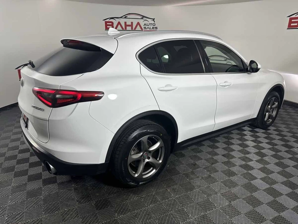2021 Alfa Romeo Stelvio - Image 8 of 21