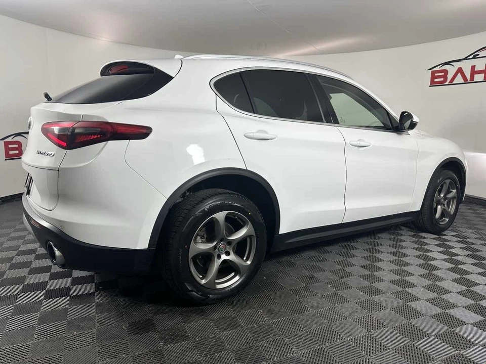 2021 Alfa Romeo Stelvio - Image 9 of 21