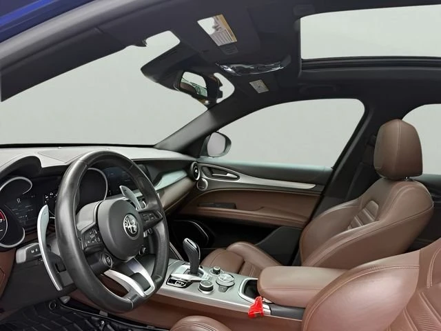 2021 Alfa Romeo Stelvio - Image 17 of 20