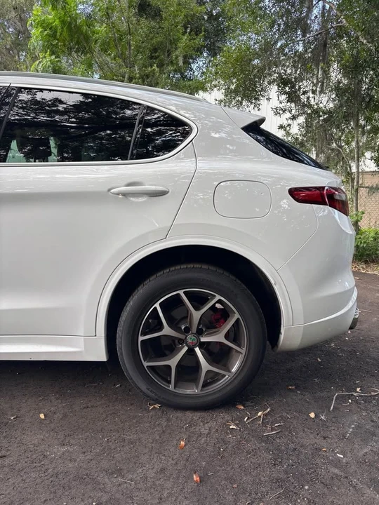 2021 Alfa Romeo Giulia - Image 10 of 20