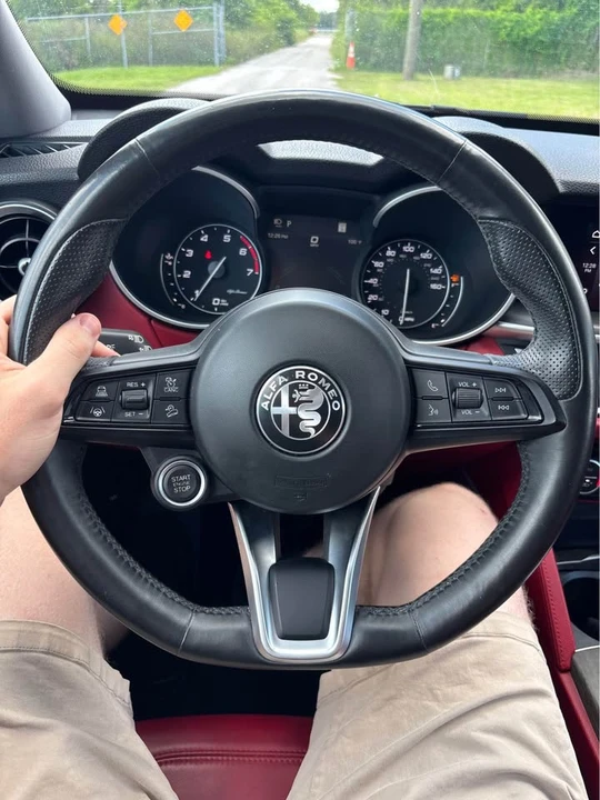2021 Alfa Romeo Giulia - Image 20 of 20