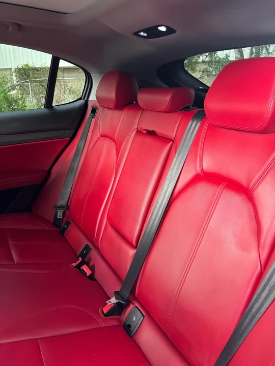 2021 Alfa Romeo Giulia - Image 17 of 20
