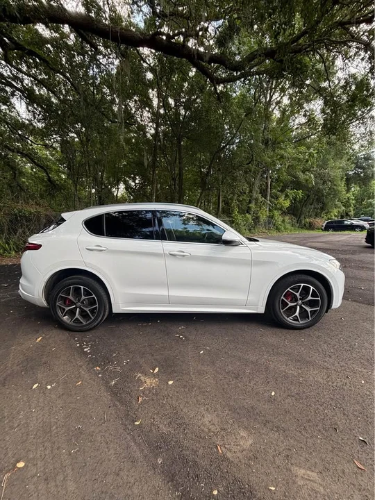 2021 Alfa Romeo Giulia - Image 5 of 20