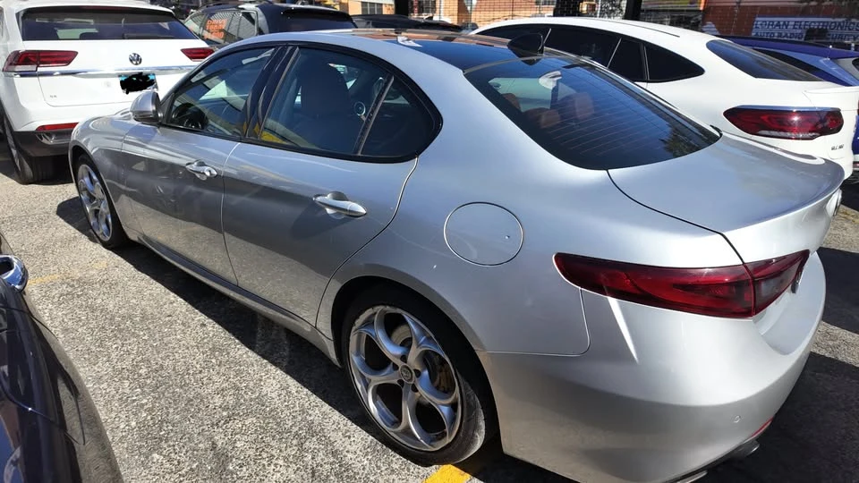 2021 Alfa Romeo Giulia - Image 11 of 11