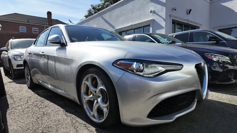 2021 Alfa Romeo Giulia - Image 4 of 11