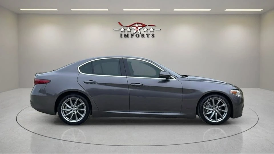 2021 Alfa Romeo Giulia - Image 6 of 20