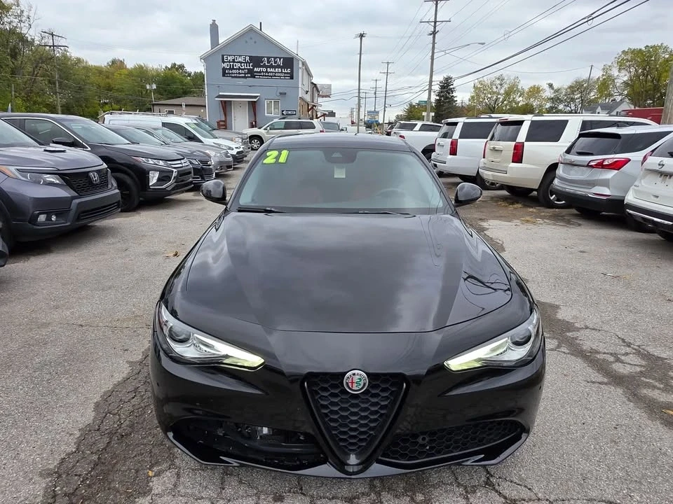 2021 Alfa Romeo Giulia - Image 8 of 19