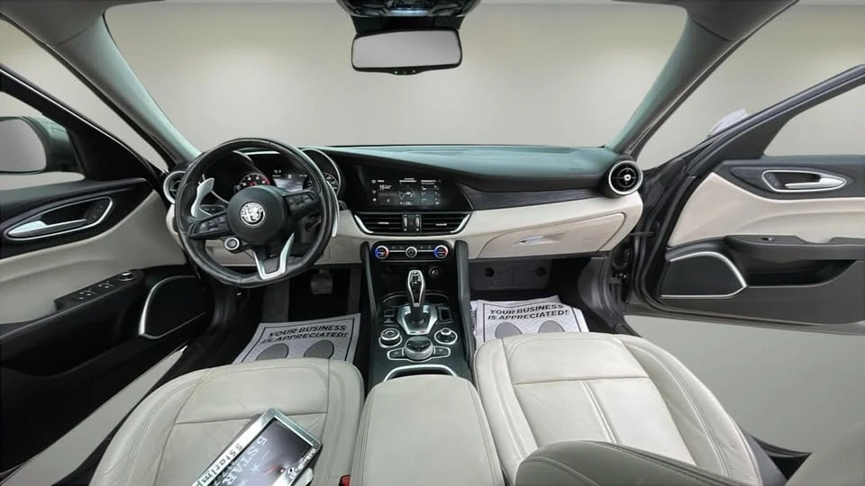 2021 Alfa Romeo Giulia - Image 9 of 20