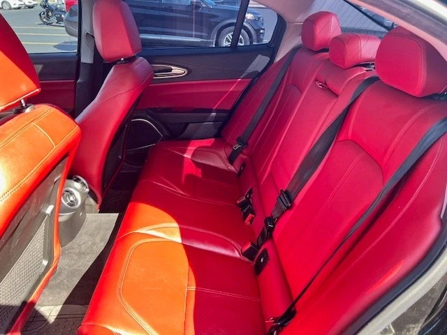 2021 Alfa Romeo Giulia - Image 12 of 13