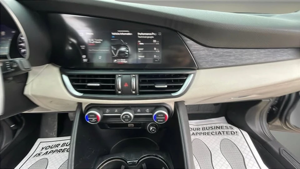 2021 Alfa Romeo Giulia - Image 10 of 20
