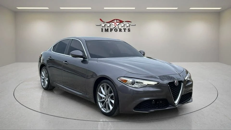 2021 Alfa Romeo Giulia - Image 7 of 20