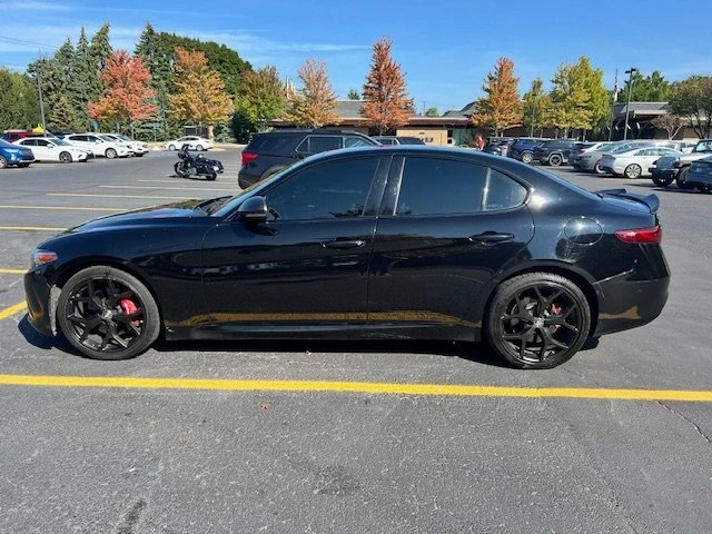 2021 Alfa Romeo Giulia - Image 2 of 13