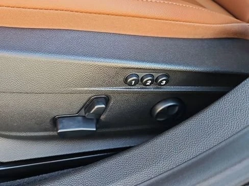 2021 Alfa Romeo Giulia - Image 9 of 18