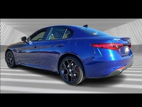 2021 Alfa Romeo Giulia - Image 6 of 18