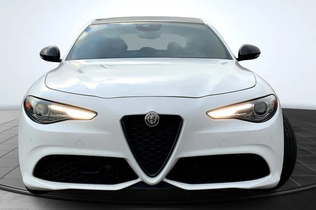 2021 Alfa Romeo Giulia - Image 2 of 20