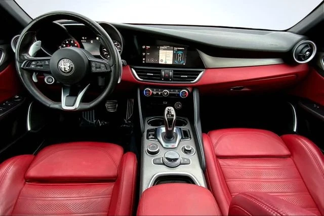 2021 Alfa Romeo Giulia - Image 12 of 20