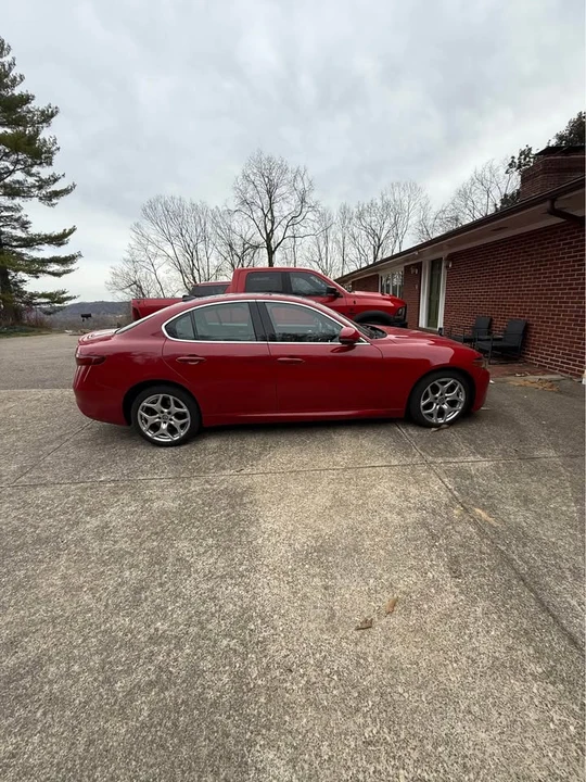 2021 Alfa Romeo Giulia - Image 5 of 6
