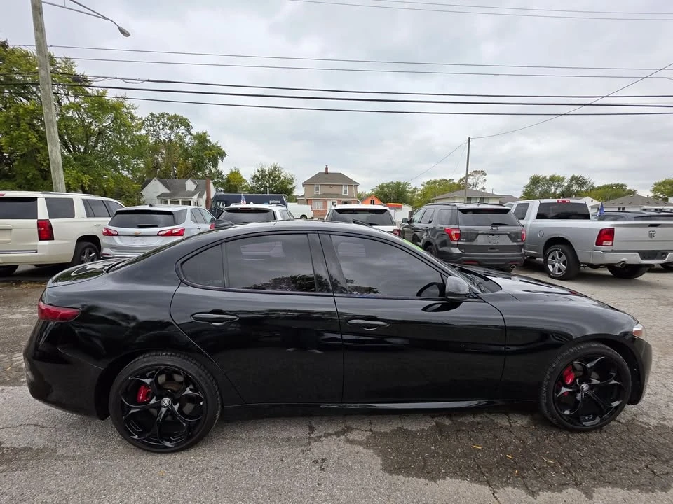 2021 Alfa Romeo Giulia - Image 4 of 20