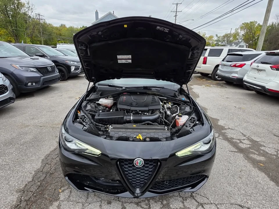 2021 Alfa Romeo Giulia - Image 10 of 20