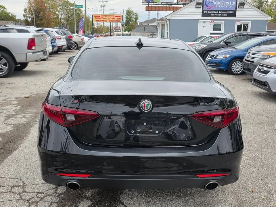 2021 Alfa Romeo Giulia - Image 8 of 20