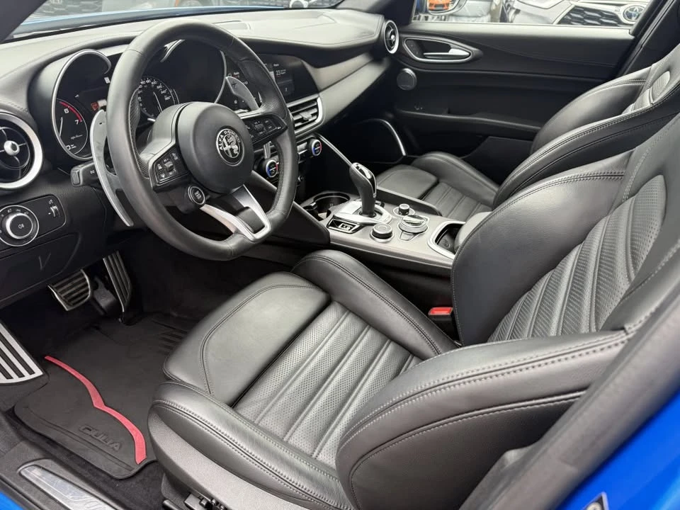 2021 Alfa Romeo Giulia - Image 7 of 15