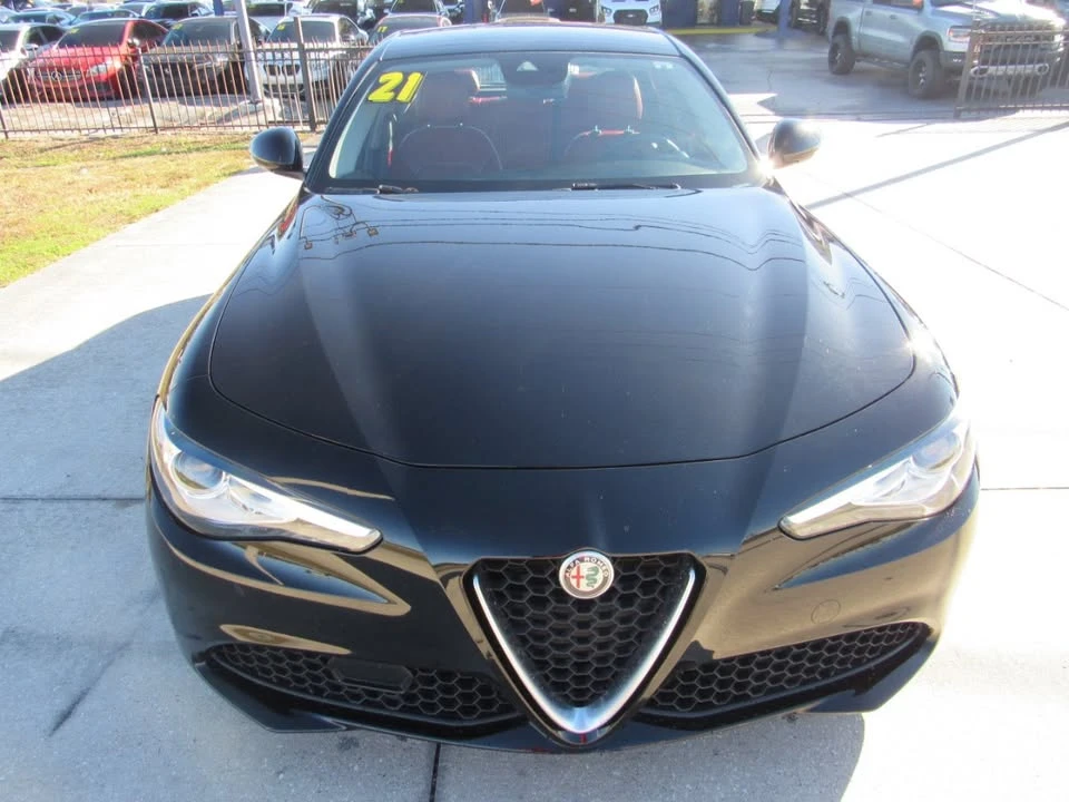 2021 Alfa Romeo Giulia - Image 2 of 19