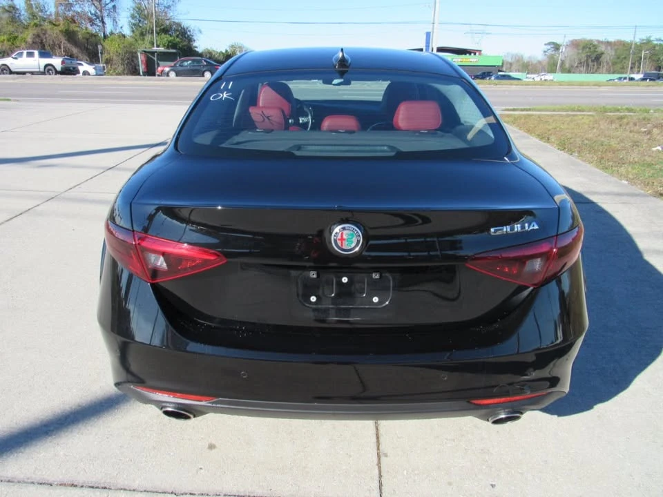 2021 Alfa Romeo Giulia - Image 6 of 19