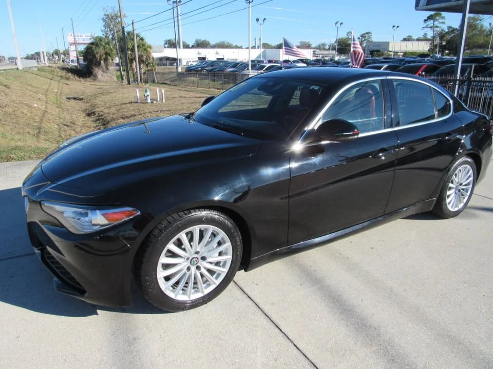 2021 Alfa Romeo Giulia - Image 3 of 19