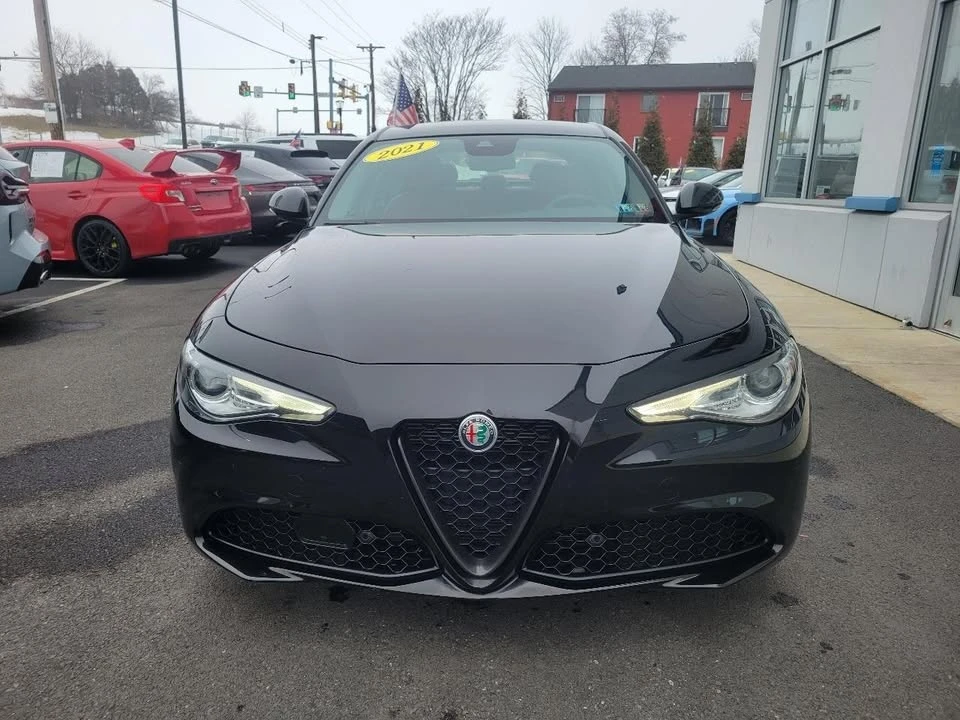 2021 Alfa Romeo Giulia - Image 2 of 19