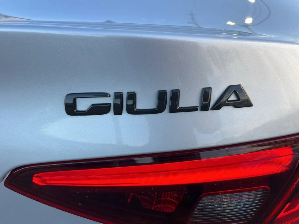 2021 Alfa Romeo Giulia - Image 6 of 16