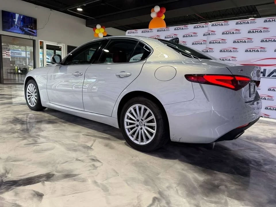 2021 Alfa Romeo Giulia - Image 8 of 20