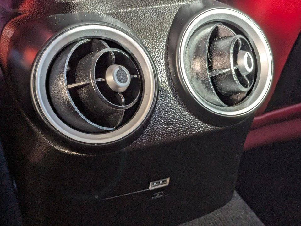 2021 Alfa Romeo Giulia - Image 8 of 20