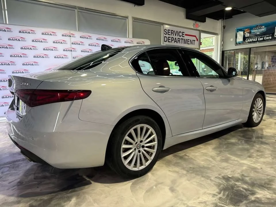 2021 Alfa Romeo Giulia - Image 6 of 20