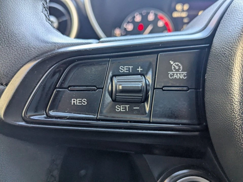 2021 Alfa Romeo Giulia - Image 12 of 20