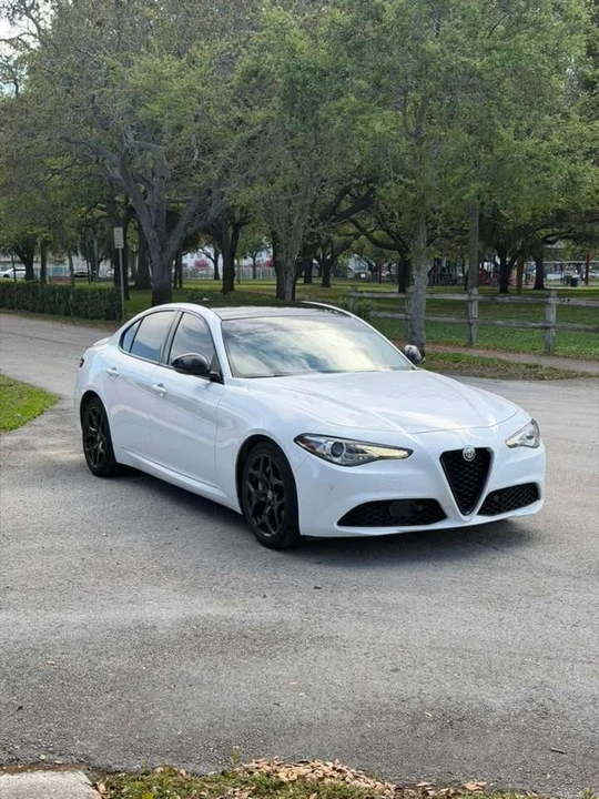 2021 Alfa Romeo Giulia - Image 3 of 8