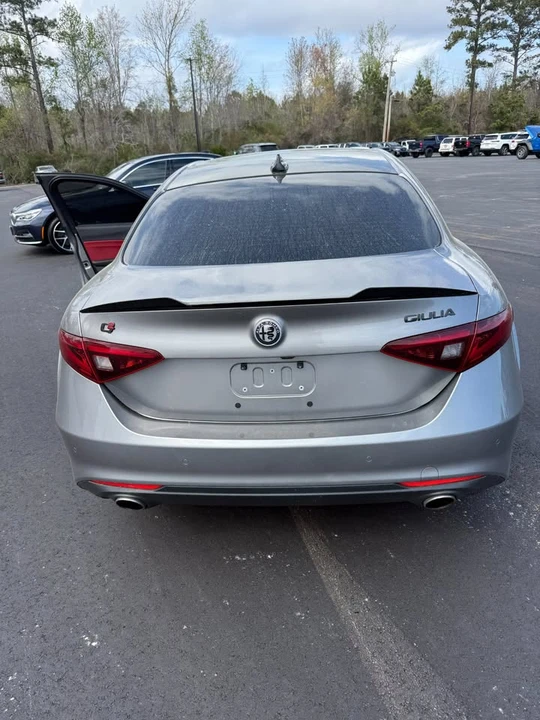 2021 Alfa Romeo Giulia - Image 2 of 6