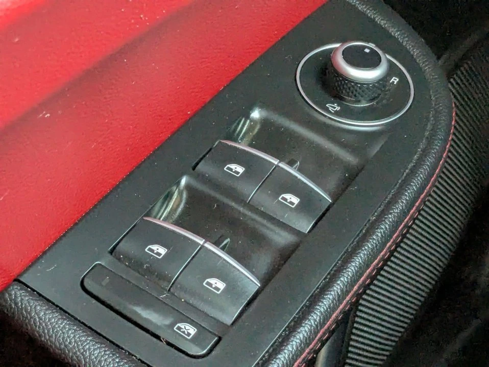 2021 Alfa Romeo Giulia - Image 17 of 20