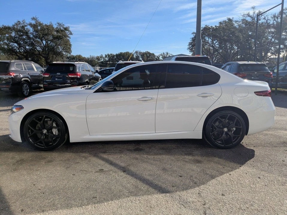 2021 Alfa Romeo Giulia - Image 6 of 20