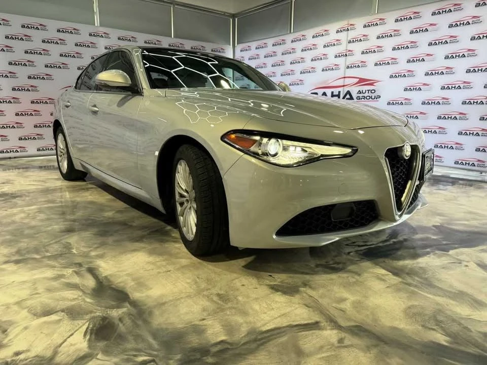 2021 Alfa Romeo Giulia - Image 10 of 20