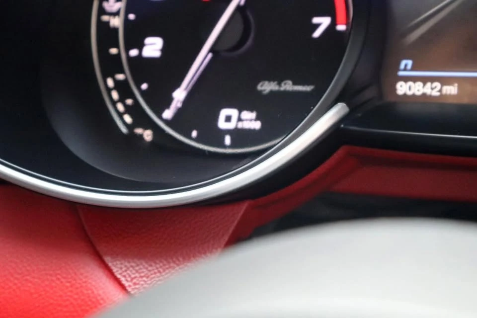 2021 Alfa Romeo Giulia - Image 19 of 19