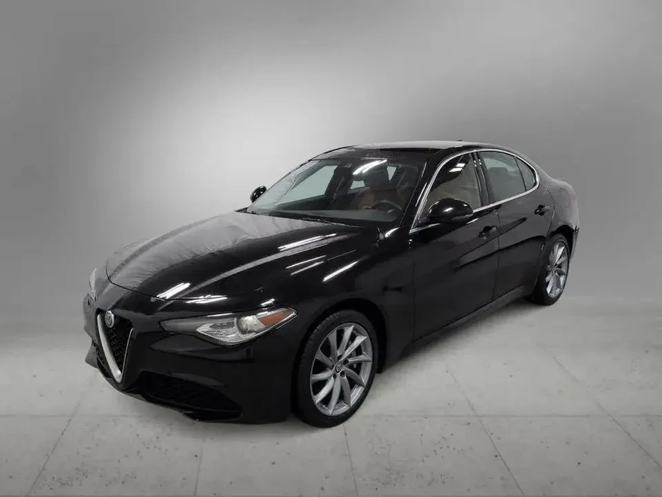 2021 Alfa Romeo Giulia - Image 4 of 20
