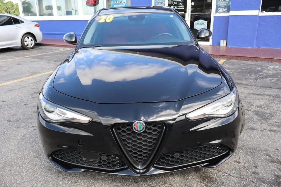 2021 Alfa Romeo Giulia - Image 7 of 19