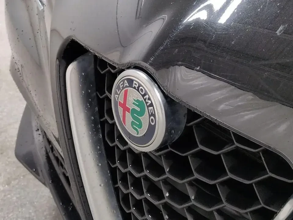 2021 Alfa Romeo Giulia - Image 12 of 20