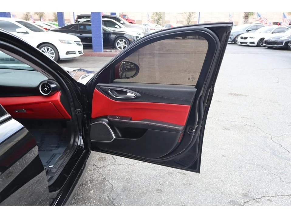 2021 Alfa Romeo Giulia - Image 12 of 20