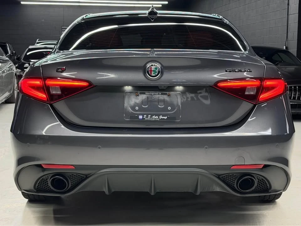 2021 Alfa Romeo Giulia - Image 5 of 19
