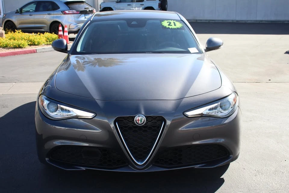 2021 Alfa Romeo Giulia - Image 12 of 19