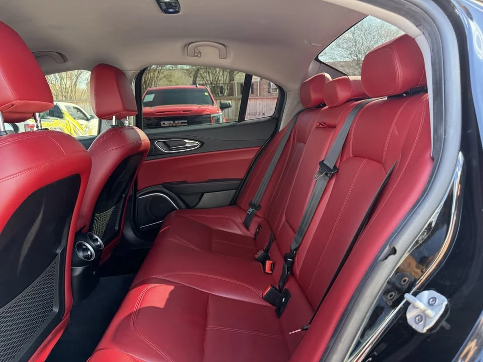 2021 Alfa Romeo Giulia - Image 14 of 20